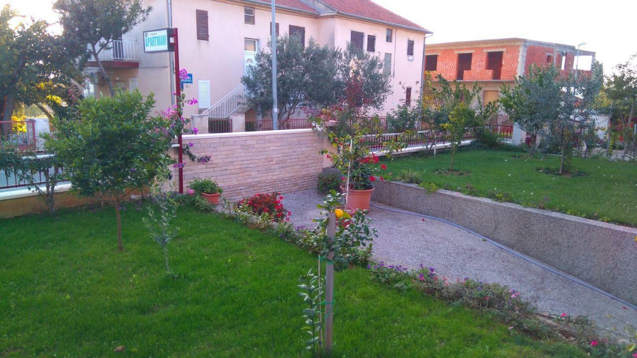 Apartmani Nimcevic Biograd Na Moru Extérieur photo